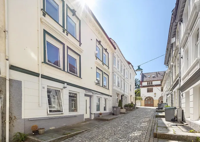 Renovated 2024 - Viking Inspired - Behind Bryggen Bergen